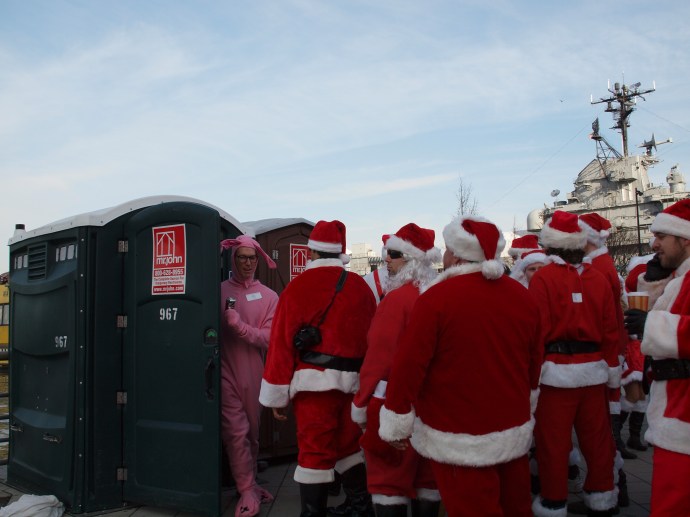 This is what happens when Santas start drinking at 10 a.m.