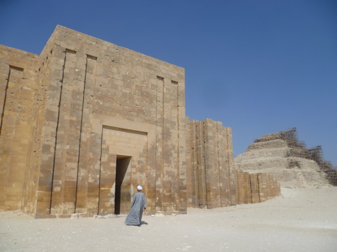 The tomb of Idut, with Djoser's step pyramid in the background on the right.