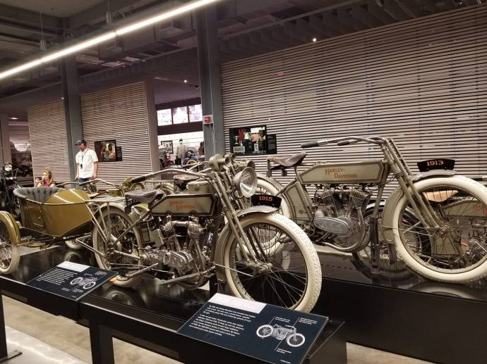 37627903_10155799711417198_7612912768626196480_o